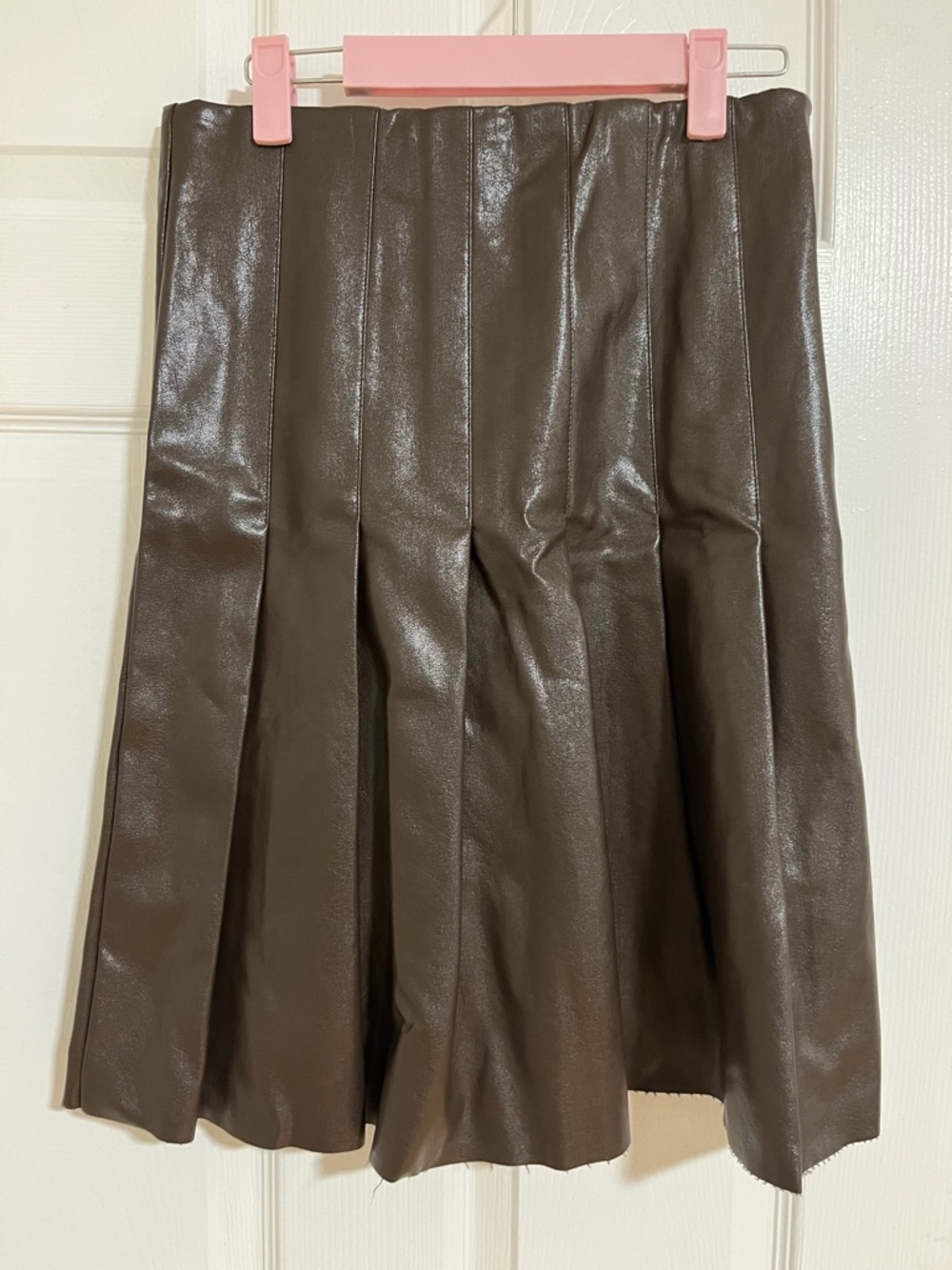 Jacqui E Brown Faux Leather A-Line Pleated Skirt new without a tag